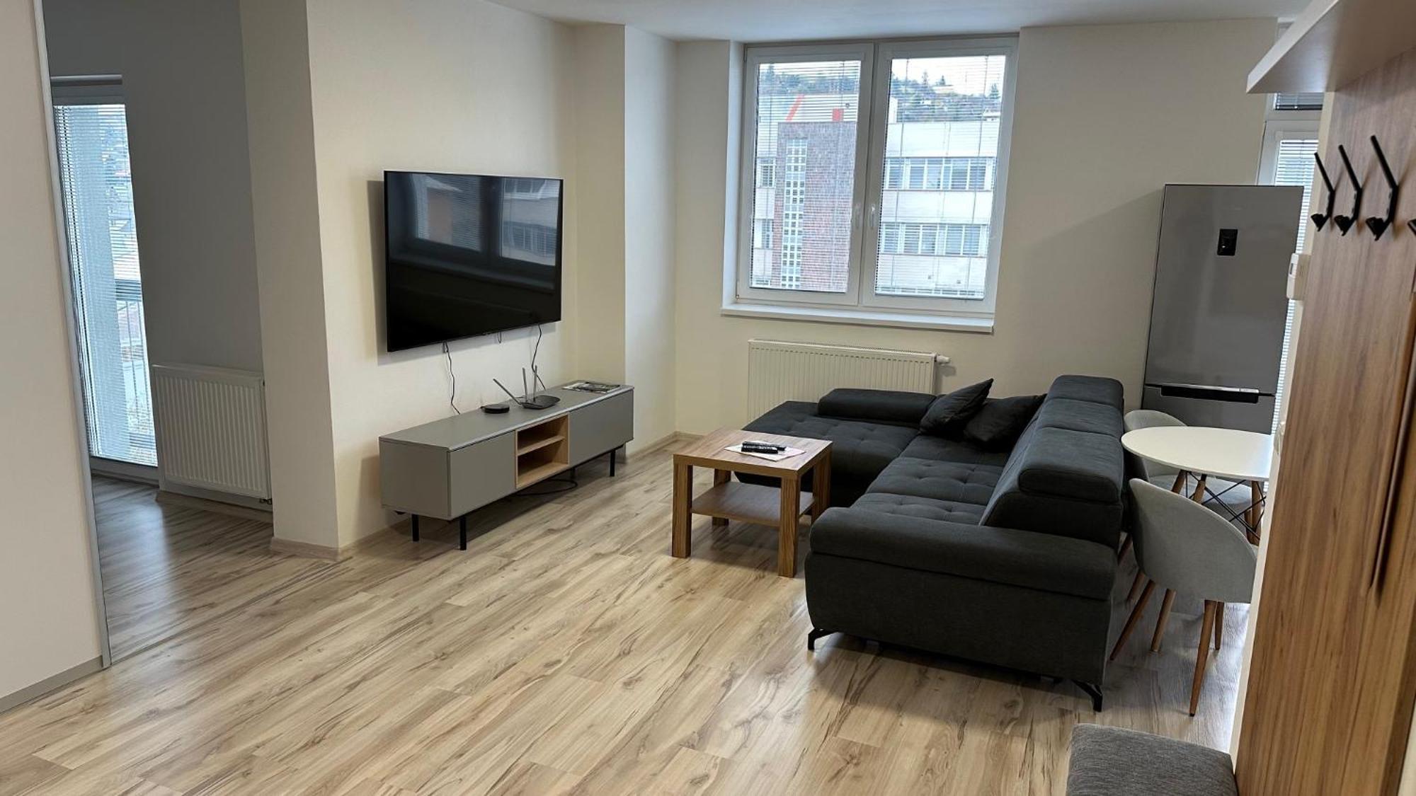 2 Room Apartment With Balcony Liptovský Mikuláš Eksteriør bilde
