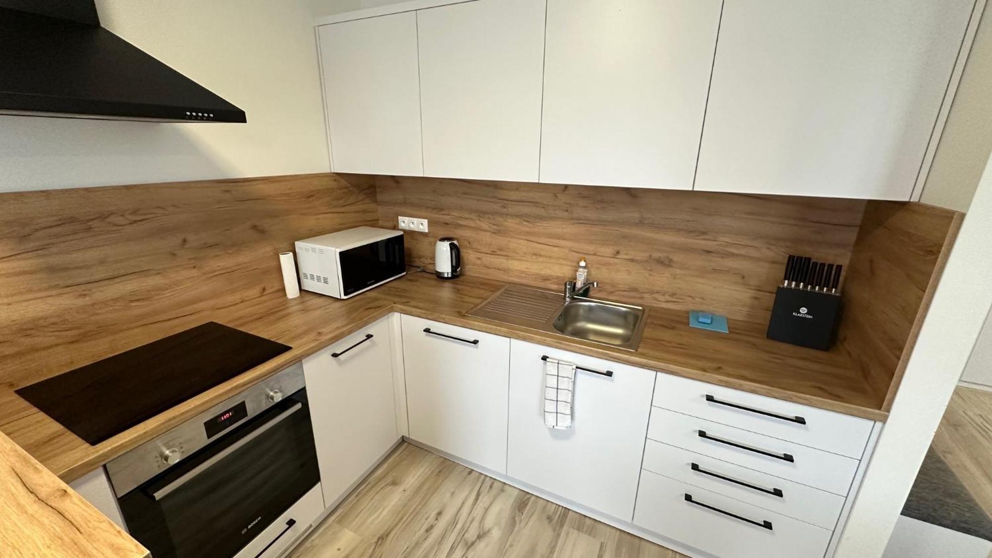 2 Room Apartment With Balcony Liptovský Mikuláš Eksteriør bilde